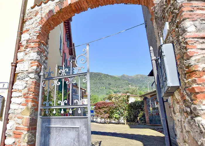 Feriehus Cozy In With Wifi Camaiore